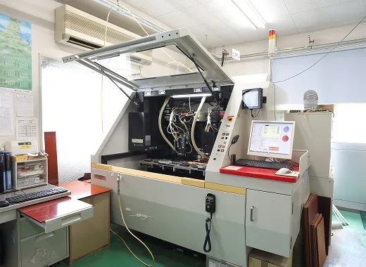 CNC超高速高精度外形加工機 Σ-220R